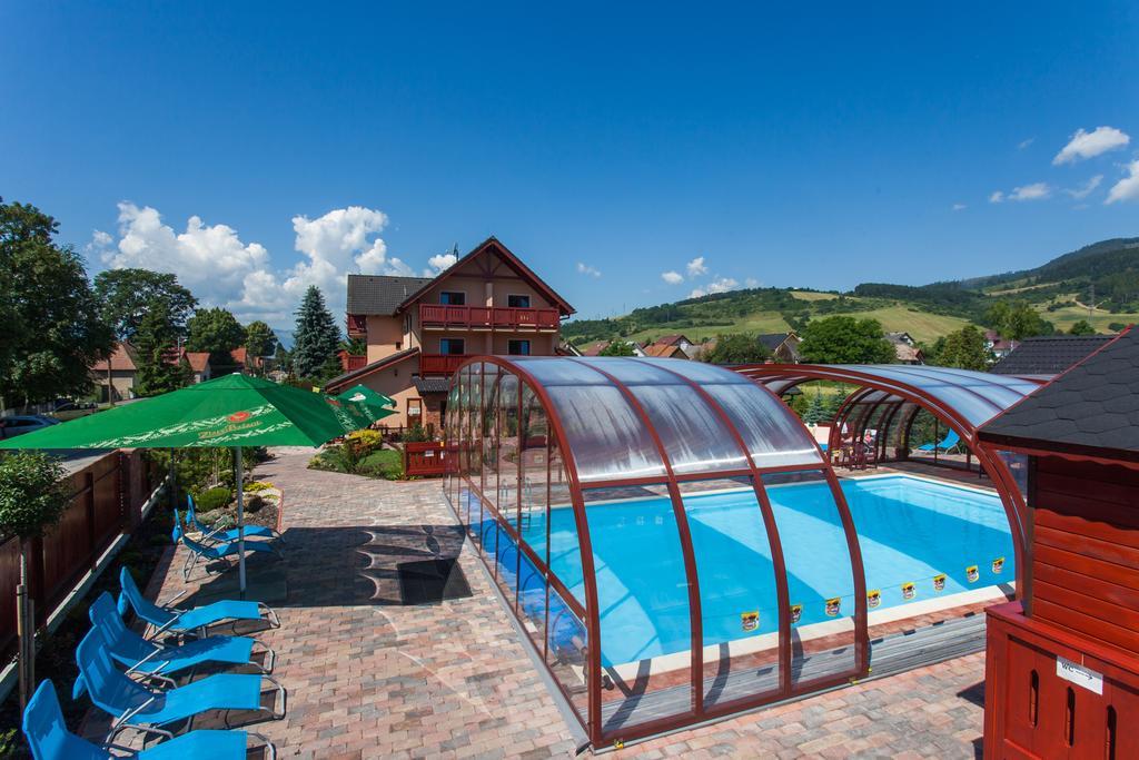 Penzion Motyl Liptovská Teplá Buitenkant foto