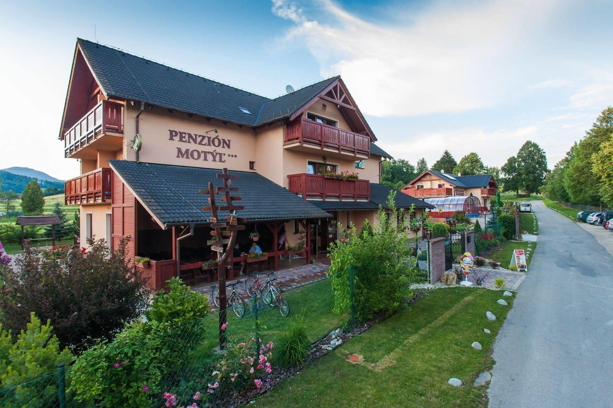 Penzion Motyl Hotel Liptovská Teplá Buitenkant foto